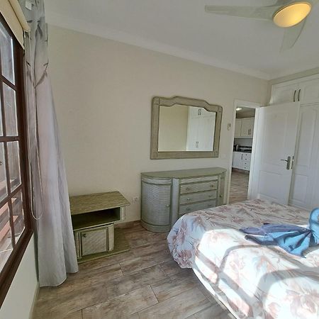 Atlantis 3 One Bedroom, Sea Front, In Complex With Pool Costa Del Silencio Exteriér fotografie